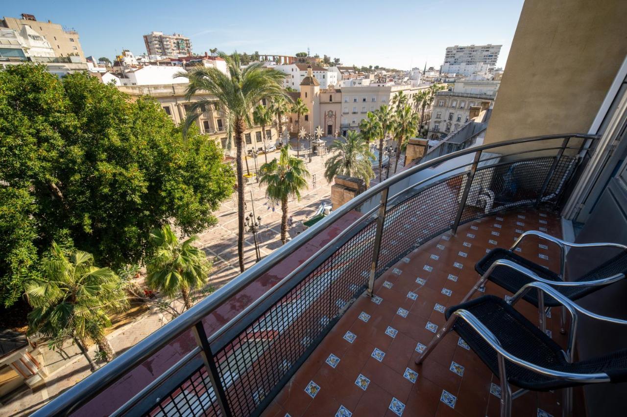 Conjunto De Apartamentos Antiguo Palacio Hotel Paris Huelva Exteriör bild