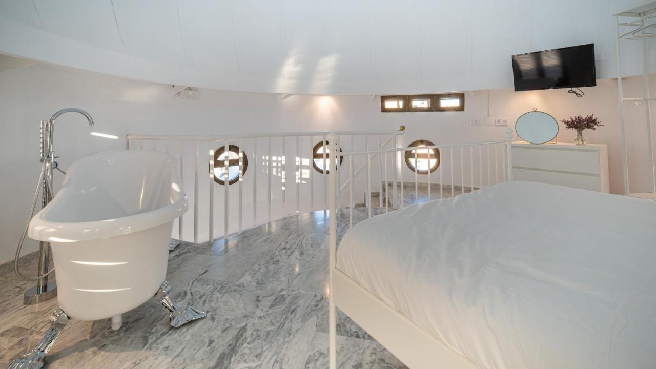 Conjunto De Apartamentos Antiguo Palacio Hotel Paris Huelva Exteriör bild